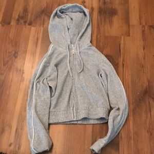 Medium sized cropped grey hoodie from Garage